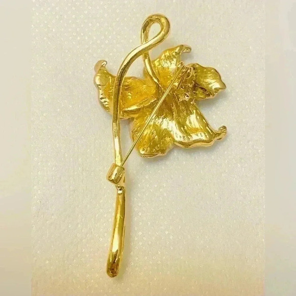 Cute 💐 Iris  Flower 💐 Brooch - Picture 3 of 4